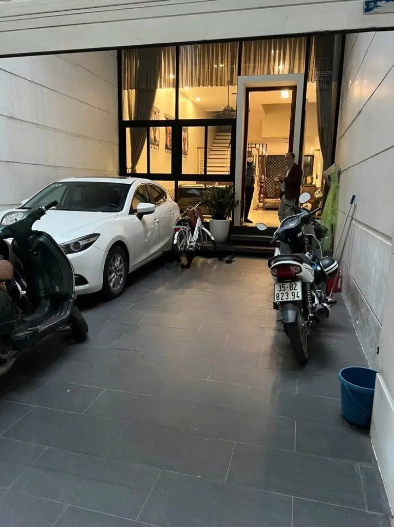 Bán nhà phố Thái Hà 160M2-4 tầng - Khu Vip -Vị trí đẹp - 45Tỷ