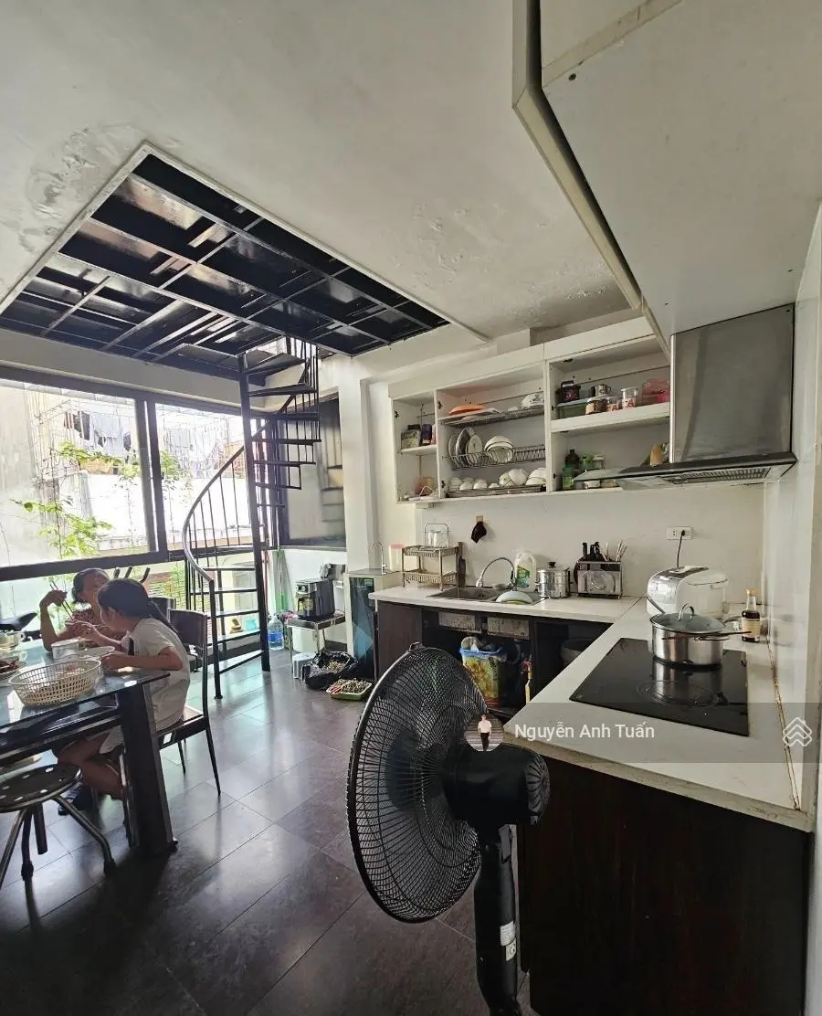 Bán nhà Nguyễn Chí Thanh, Đống Đa phân lô oto tránh, dừng đỗ ngày đêm kinh doanh sầm uất giá 18 tỷ