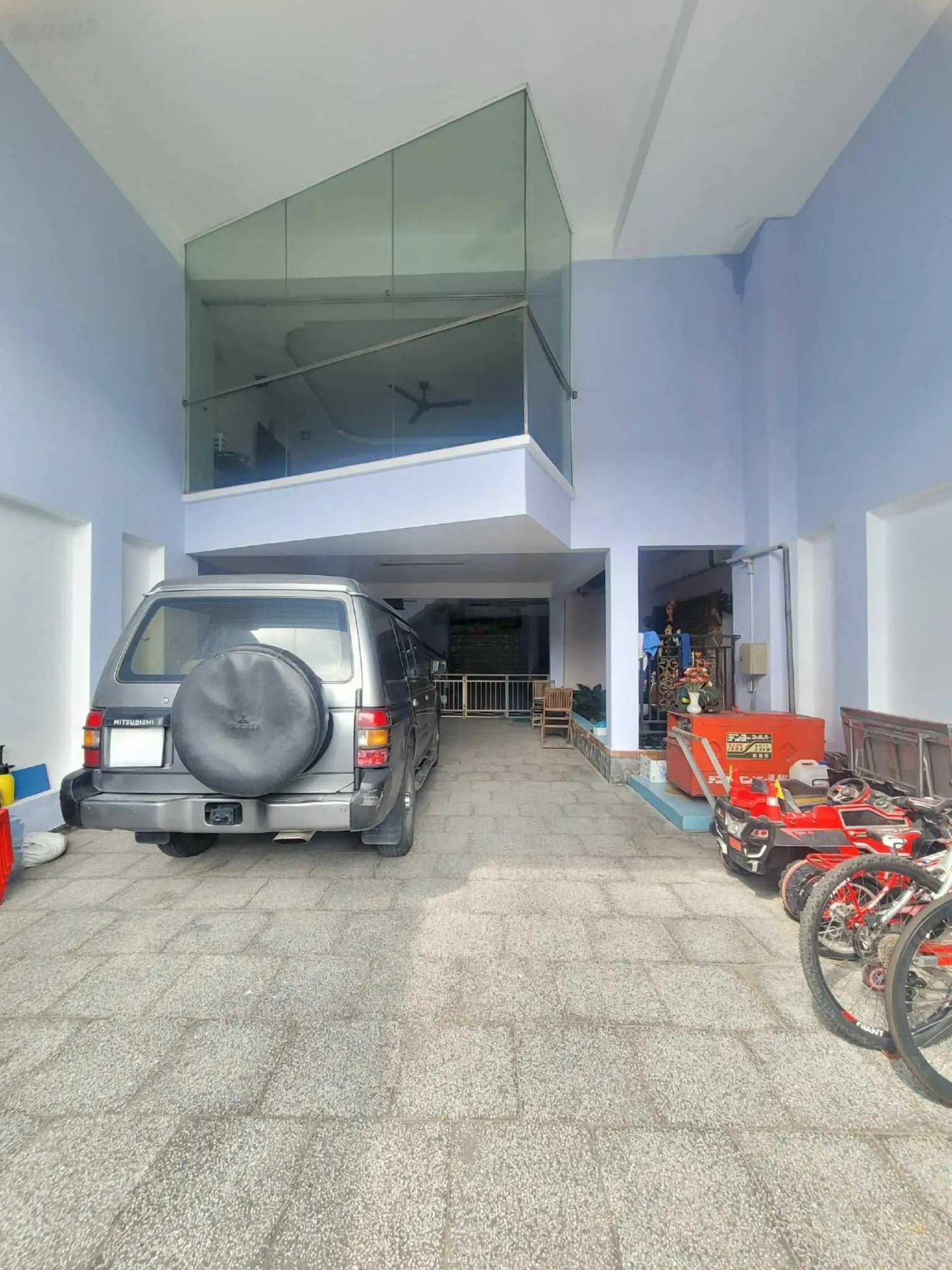 5ty800TL nhà DT lớn 217,7m2 (6,76x32) bán nhà 1 trệt 2 lầu KDC sau lưng chợ Nông Sản Đông Phú