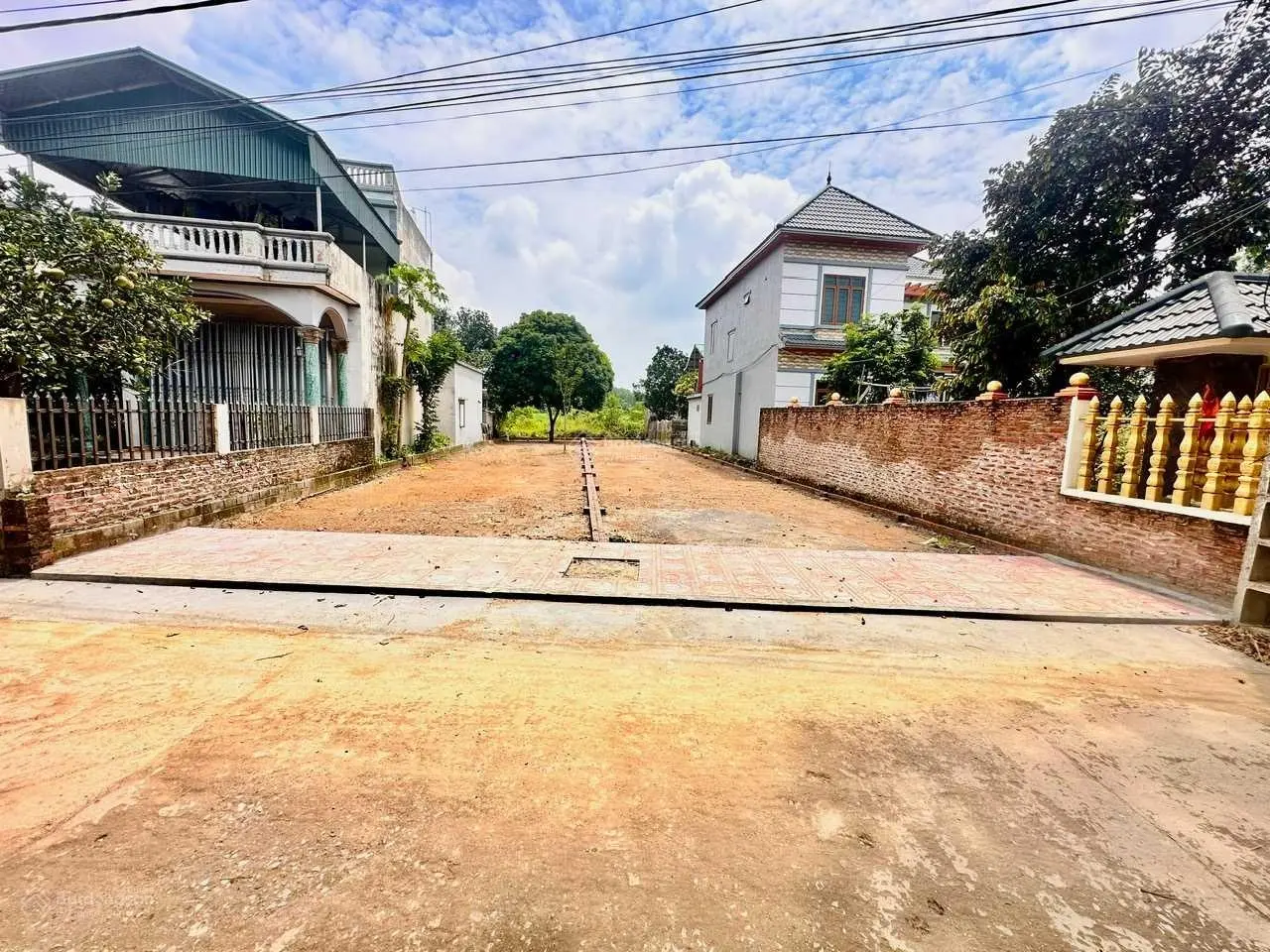 Trục chính Đồi Sen thông sang Tân Xã, full thổ cư, kinh doanh hay nhà trọ bất chấp