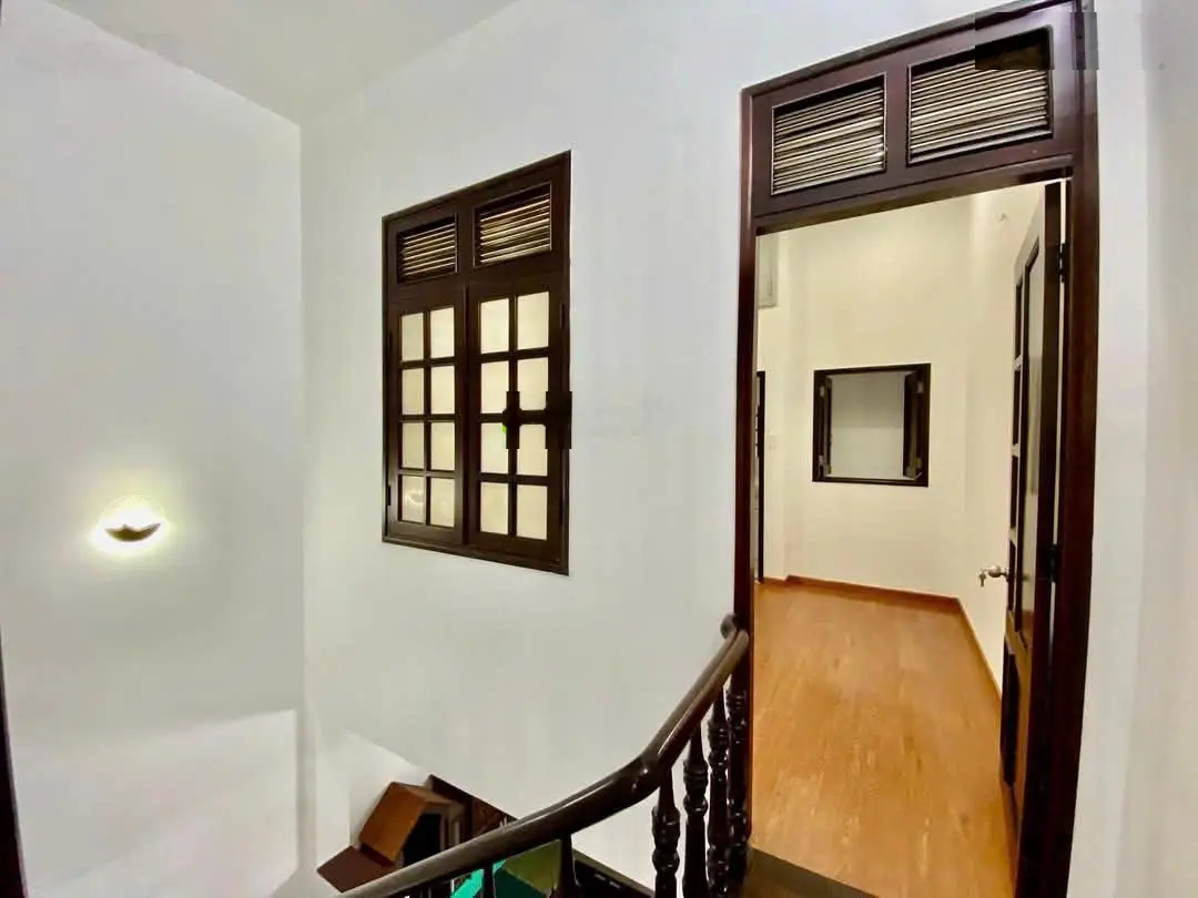 Bán gấp nhà đường Lò Lu, phường Trường Thạnh, quận 9. Giá 2 Tỷ 850, 48m2 (4X12), 2 tầng