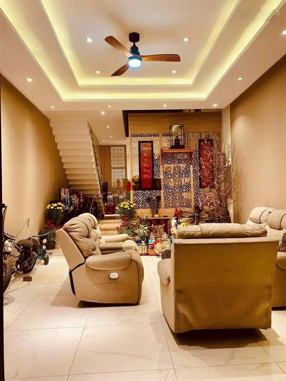 Nhà trung tâm tp Dĩ an tâm huyế cần bán gấp siêu đẹp : 0933352944
