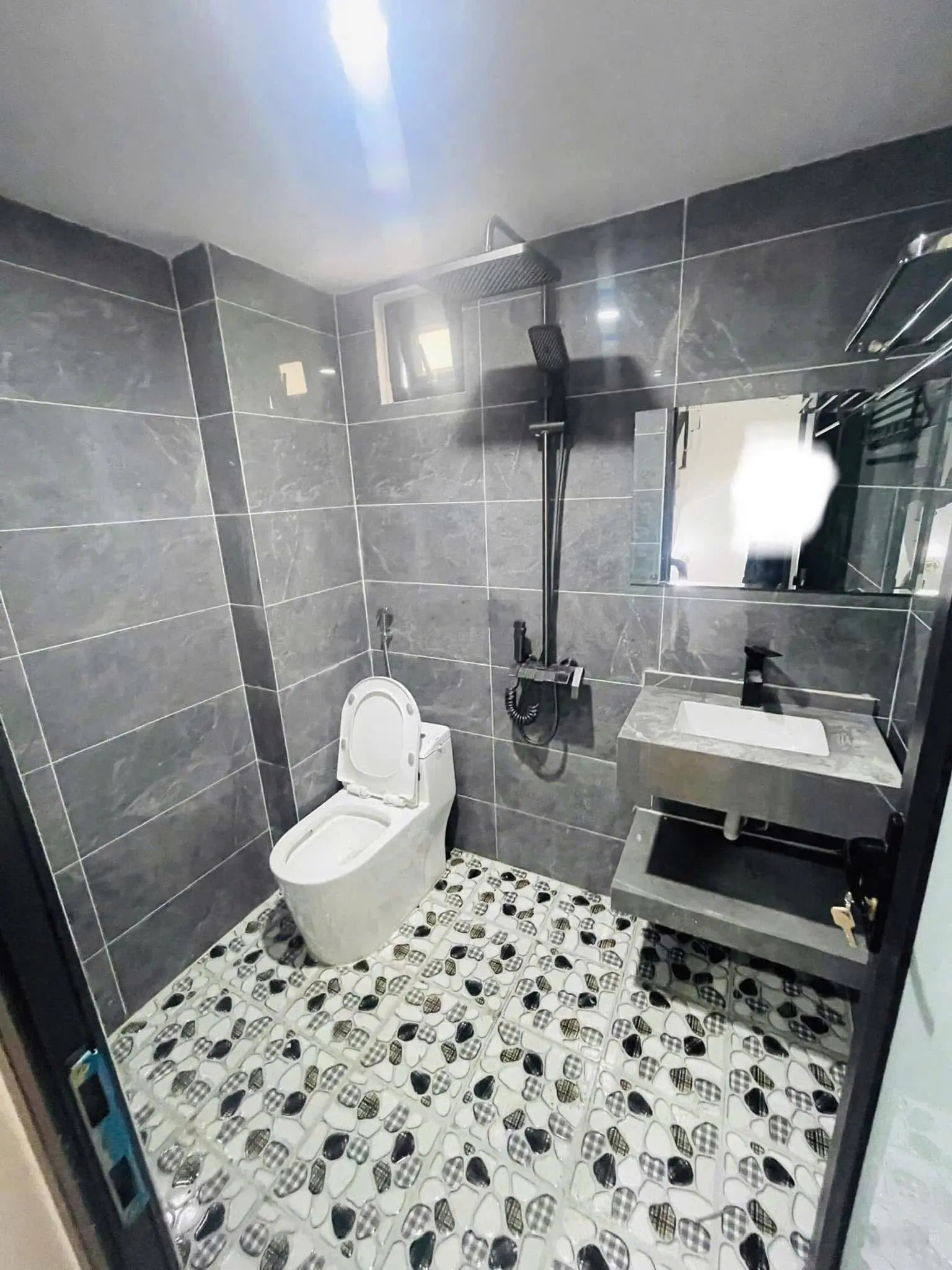 Nhà độc lập 4T*52m2 sân cổng riêng, oto đỗ cửa ngay Vành Đai 4, Đại Lộ Thăng Long L/h: 0328107368