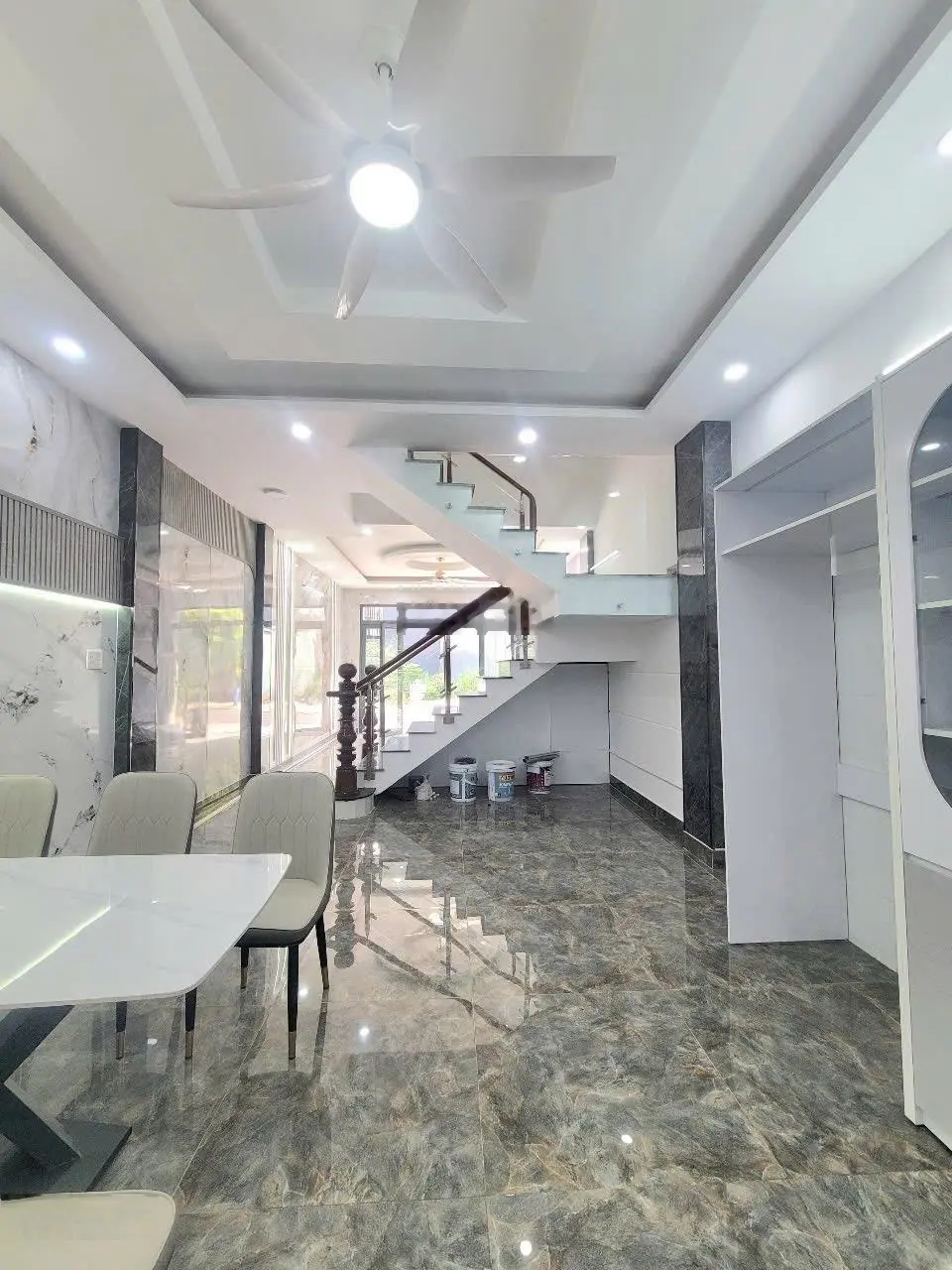 Nhà hoàn công rẻ: 4tỷ 67.5m2, ngang 4.5m nhà 1 trệt 2 lầu KDC cạnh vòng xoay ngã 6 An Phú, Thuận An