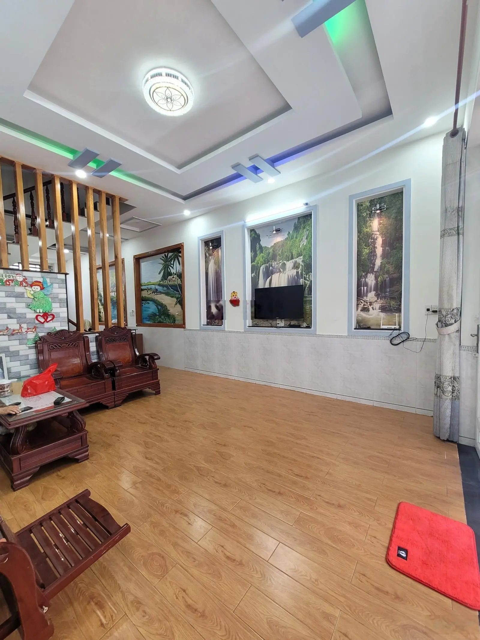 3 tỷ 750 Bán nhà 1 trệt 1 lầu 2 mặt tiền trước sau đường Hai Bà Trưng 100m P.Tân Đông Hiệp TP.Dĩ An