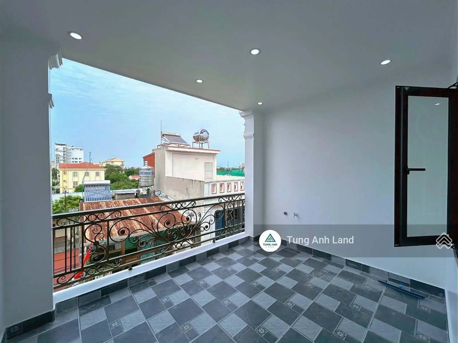 Bán nhà 4 tầng 48m2 ngay sát khu Biệt Thự Sao Đỏ Thành Tô