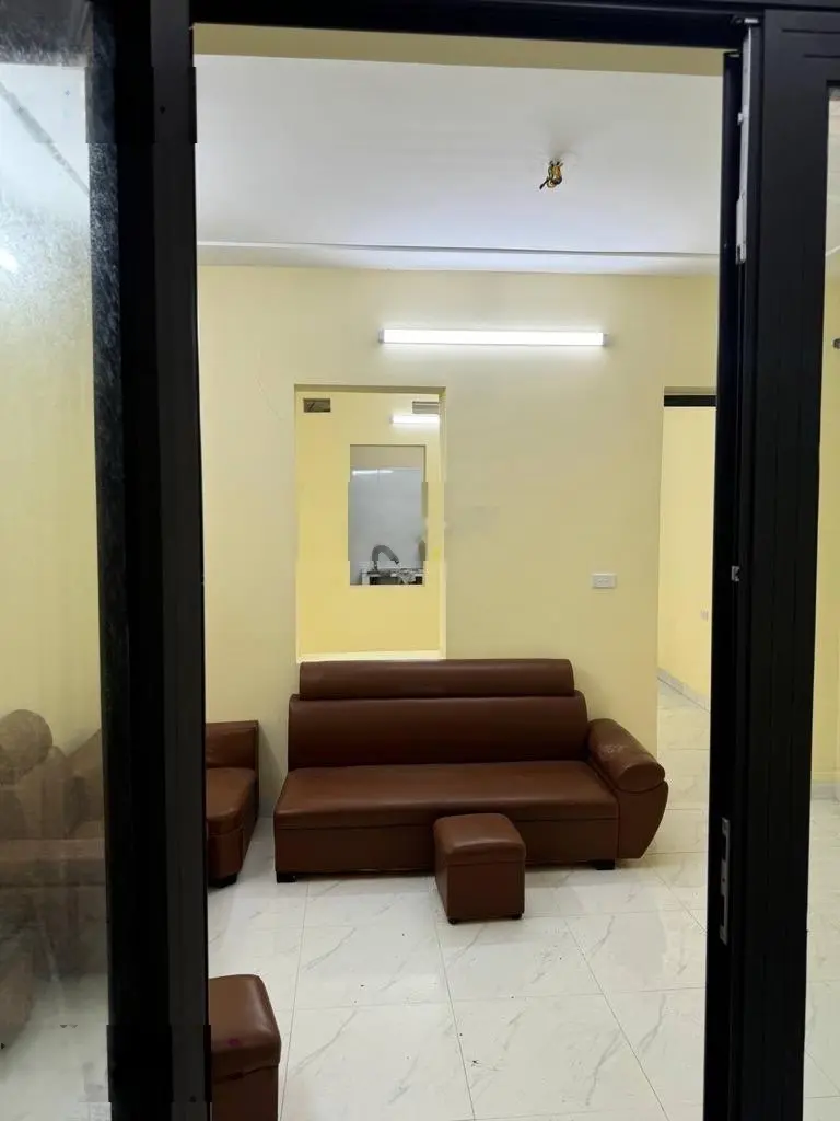 Cần bán nhà phố Yên Lạc, giá 11,7 tỷ VND, diện tích 68m2, ôtô đỗ cửa, dân trí cao. LH 0916 231 ***
