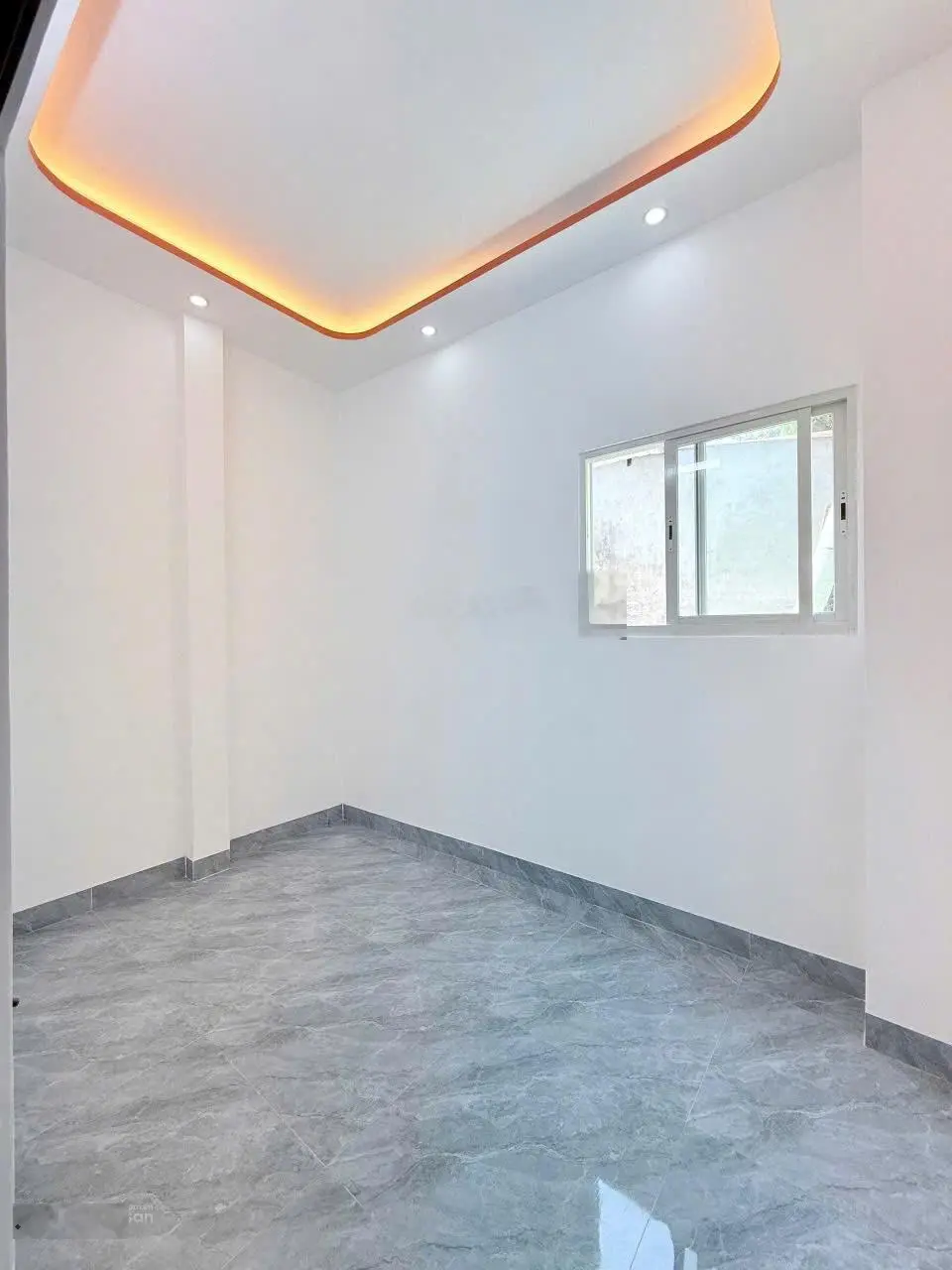 Bán nhà mới k193 Hà Huy Tập, chỗ Bờ Hồ rất mát mẻ, xe ô tô đậu vô tư