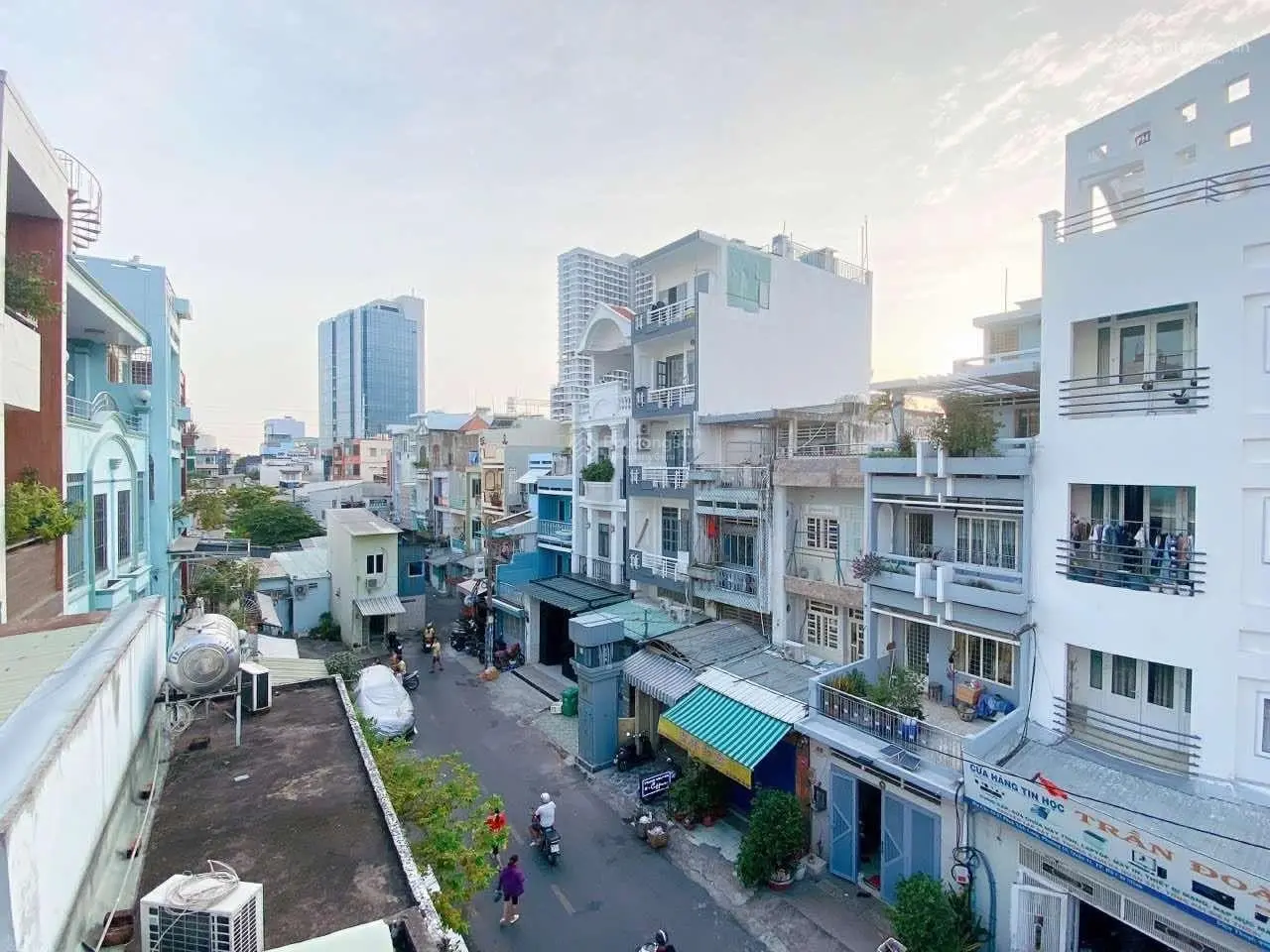 Hiếm có- mặt tiền kinh doanh gần trục đường 3/2, quận 11- 50 m2 vuông vức- 3pn 3wc- giá chỉ 9.9 tỷ