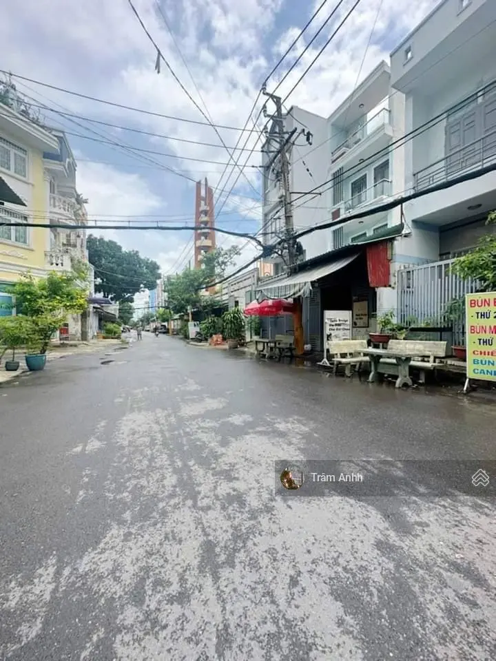 Cần bán đất tại Bùi Minh Trực F6 Q8 Sổ Riêng Xây Dựng liền Đường Ô Tô Tới Đất