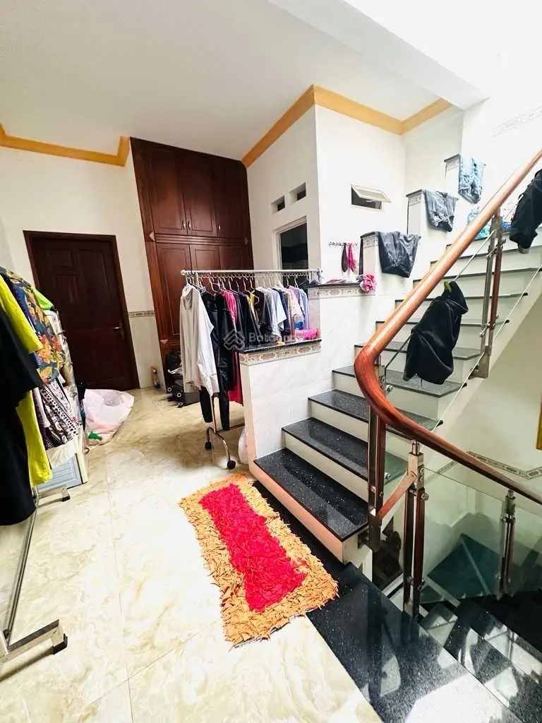 Tỉnh Lộ 10 - Kề Bên Khu Tên Lửa - 95m2 - Đường Xe Tải Thông -3 Tầng