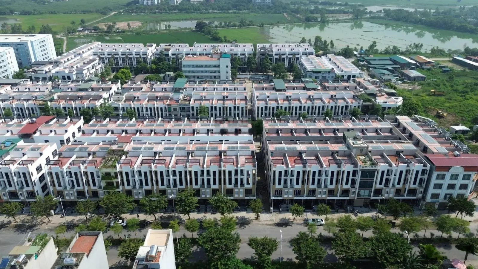 Bán nhà liền kề lô góc đường 46 và 25 tại khu đô thị Thanh Hà Mường Thanh, giá đầu tư. LH 097922336