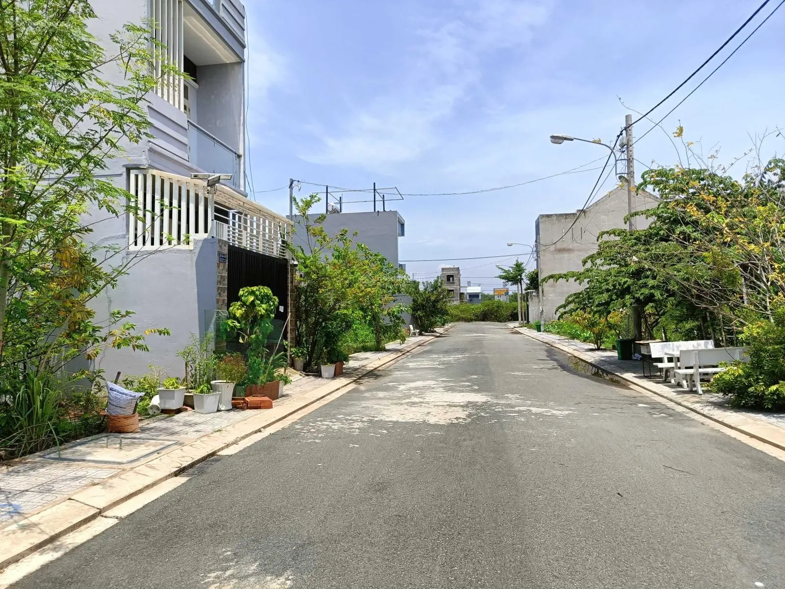 Bán lô đất ngộp 64m2(4x16), DA Blue Diamond Riverside, shr, sang tên ngay, P Long Phước, TP Thủ Đức