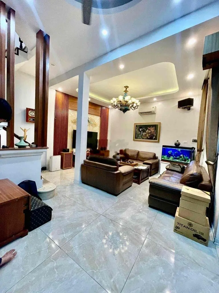 VIP- THÁI THỊNH - 45M2 x 5 TẦNG x MẶT TIỀN 6M CHỈ 8.6T FULL NỘI THÂT