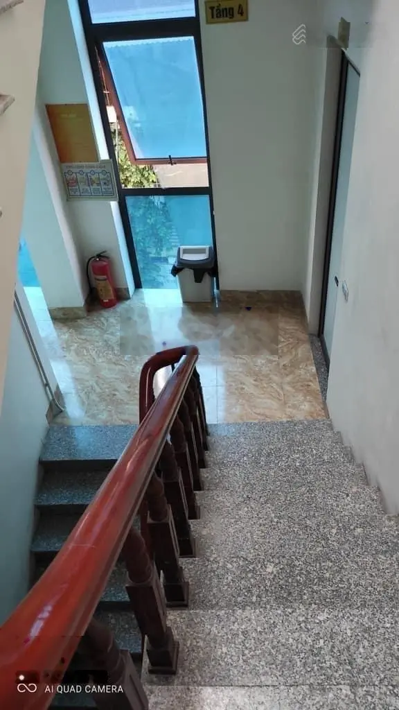 Nhà đẹp ở ngay - chìa khoá trao tay - dân xây chắc chắn - ô chờ thang máy -ô tô ngủ trong nhà - nở
