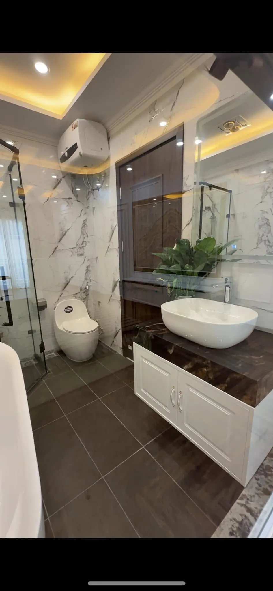 Hạ 3 tỷ! Nhà Lò Đúc 71 m2 x 7T, nguy nga, khu vực sống cao cấp