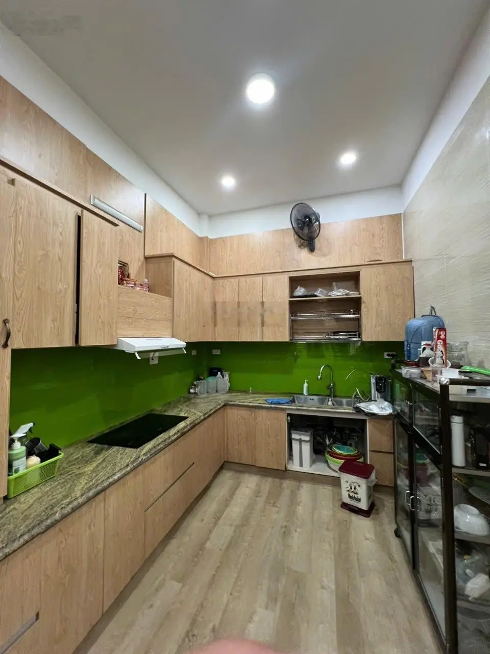 HOT Bán biệt thự mini ngang 10m, sân vườn rộng rãi, gara oto, giáp Gò Vấp 900m