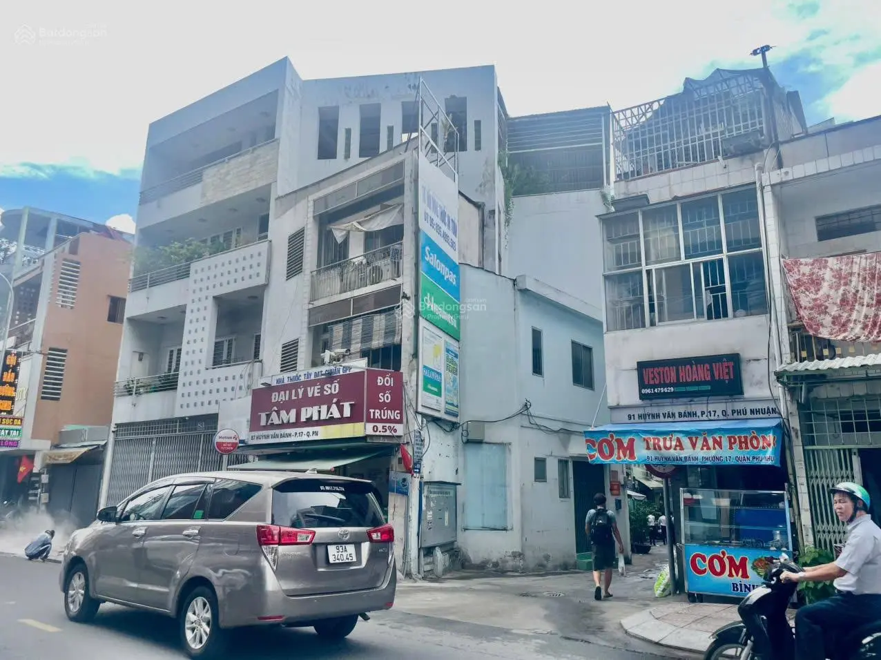 Bán nhà Phú Nhuận, nhà góc 2 mặt tiền đường Nguyễn Văn Trỗi - Huỳnh Văn Bánh, 118m2, giá 27 tỷ