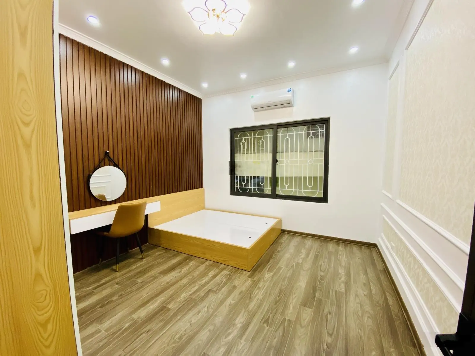 Bán nhà phố kim ngưu- hai bà trưng- 45m2 4 tầng- ngõ nông- gần phố- chỉ hơn 6 tỷ còn thương lượng