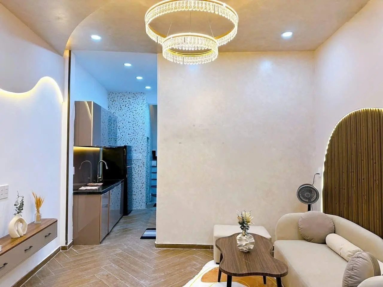 Kinh doanh thua lỗ bán gấp nhà mới xây Đ. Bàn Cờ - P.3 - Quận 3, đang cho thuê 29 triệu, 69,3m2