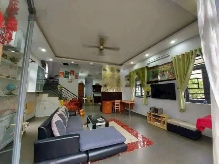 Nhà mặt tiền 11m tại Bình Nhâm 8, đường xe tải ra vào thoải mái. DT 221.2m² giá chỉ 7ty25
