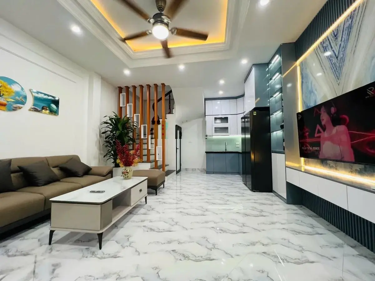 Siêu hiếm! Nhà phố Nguyễn Trãi trung tâm Thanh Xuân - bãi oto gần - kinh doanh đỉnh - giá hơn 6 tỷ