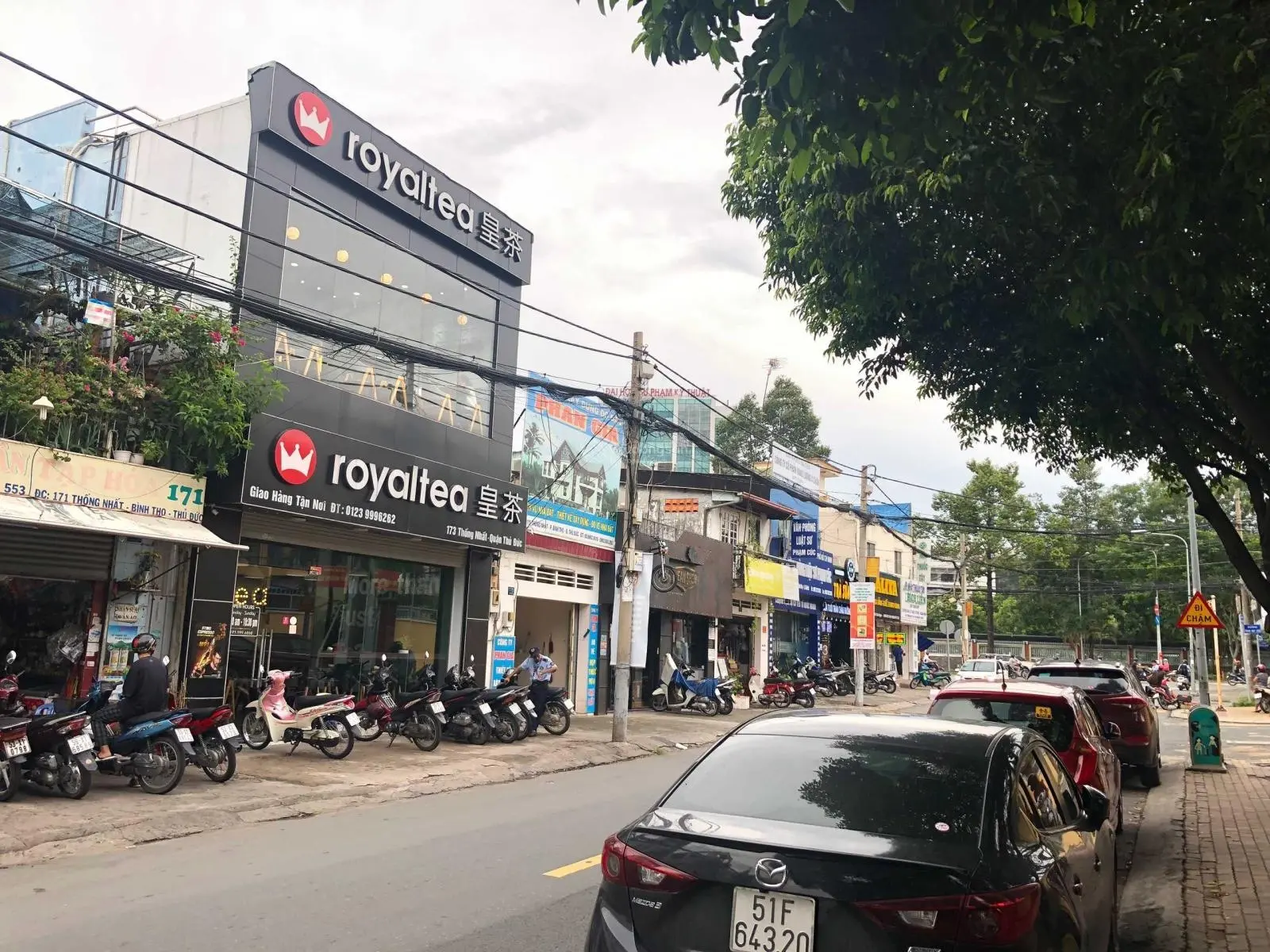 Nhà 2 lầu 2 MT Hàn Thuyên TĐ. DT 5,7 * 24,5 = 140m2. Gía 18,5 tỷ. TL