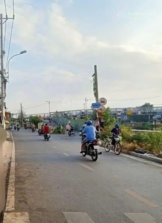 BÁN GẤP MTKD PHÚ ĐỊNH 106M2 , XE HƠI VÀO NHÀ , NGANG KHỦNG 6.7M , KINH DOANH ĐA NGÀNH , NHỈNH 6 TỶ