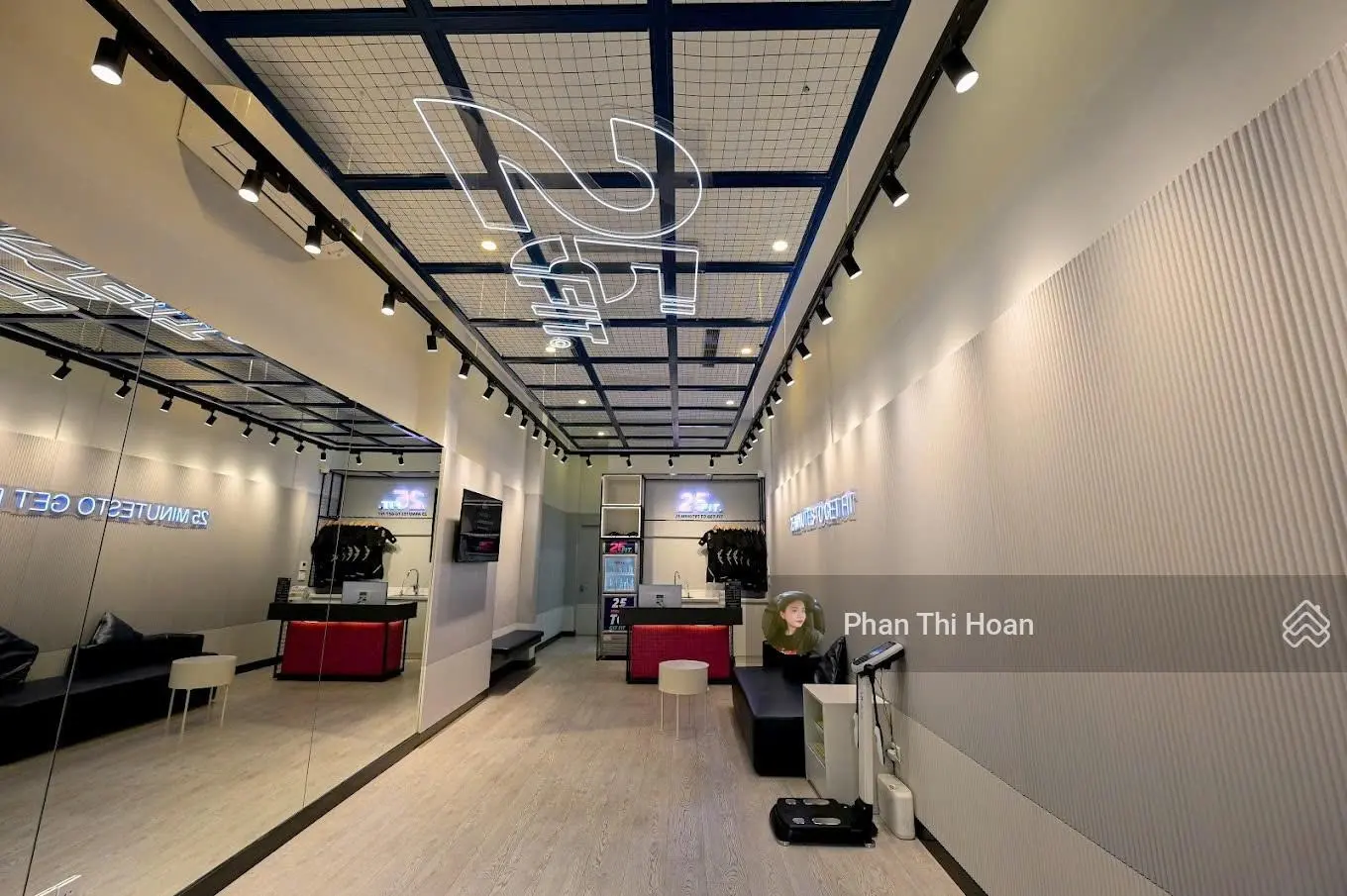 Nhà mặt tiền Sư Vạn Hạnh - Khu VIP, đối diện Vạn Hạnh Mall, Quận 10 - 4x18M, 5 Lầu, HĐT 100TR/TH