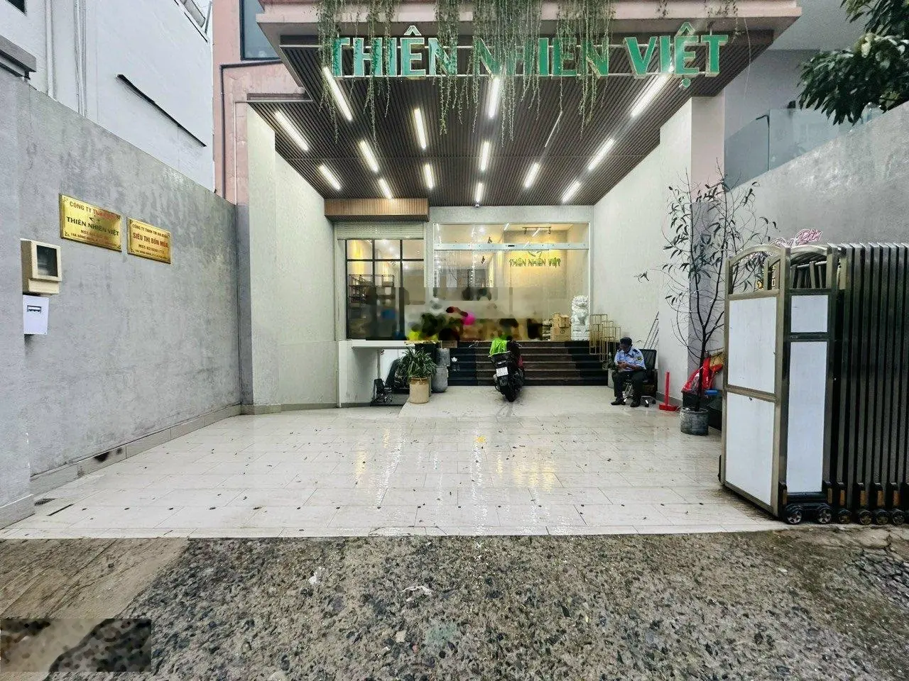 Bán building văn phòng khu sân bay, P2, Tân Bình, 8.5x25m. Hầm 5 lầu. Giá 37 tỷ, thương lượng mạnh
