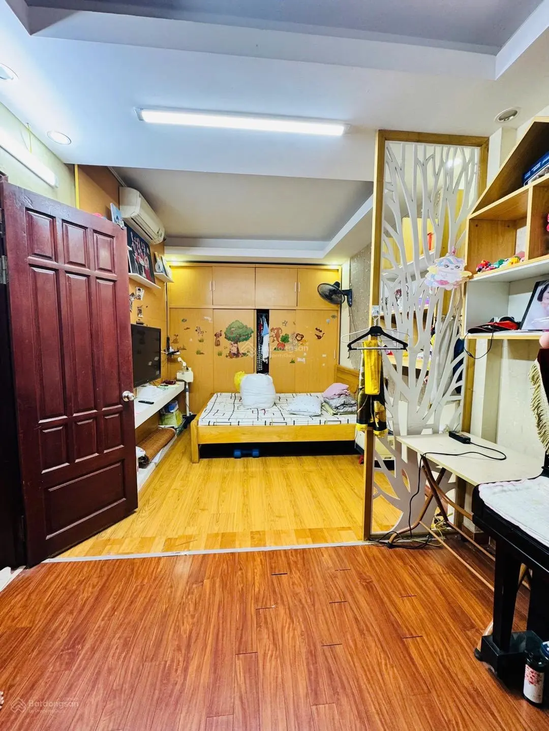 Bán nhà đẹp đống đa 35m 4tầng ngõ thông giá 7,x tỷ