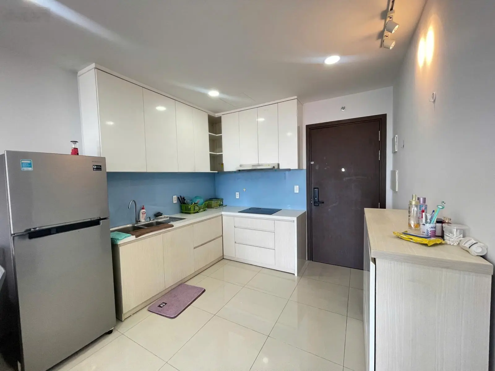 Bán căn hộ 2 phòng ngủ, 74m2, đầy đủ nội thất, Giá: 4.250 tỷ, tòa The Botanica, Novaland, Tân Bình