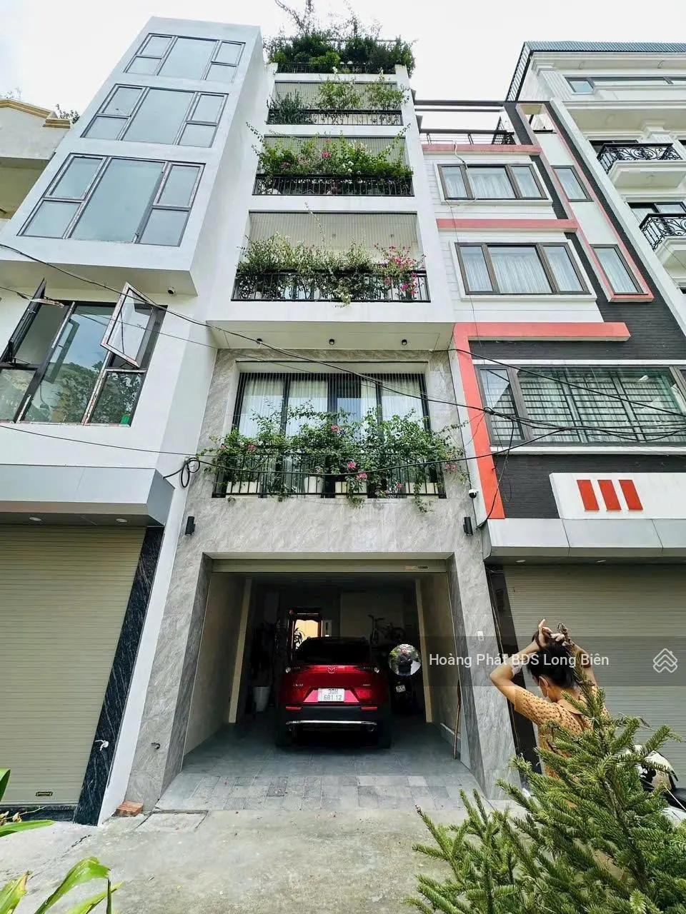 Bán nhà Đàm Quang Trung, cạnh siêu thị Aeon Long Biên, 43m2 x 7T, 10.5 tỷ. LH 0965858116
