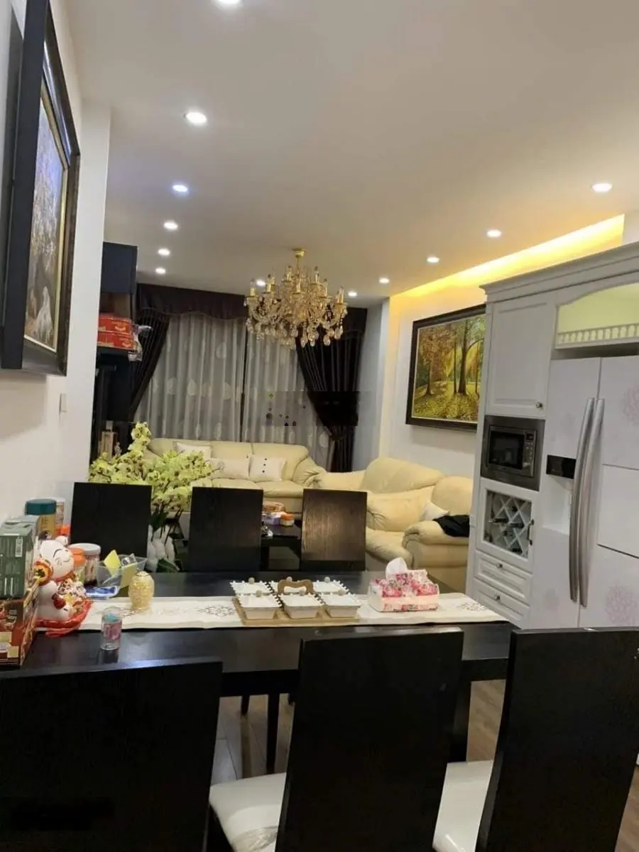 Cần bán gấp siêu phẩm mặt phố trần quang diệu (quận đống đa ) - vỉa hè - kinh doanh đỉnh