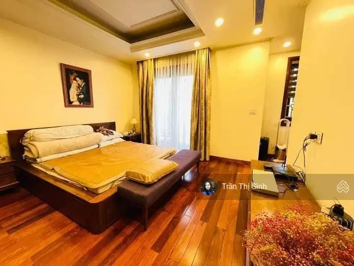 Hoa hậu mặt phố Việt Hưng. View thoáng vĩnh viễn. Kinh doanh sầm uất 105m2; MT 7m. Hiếm