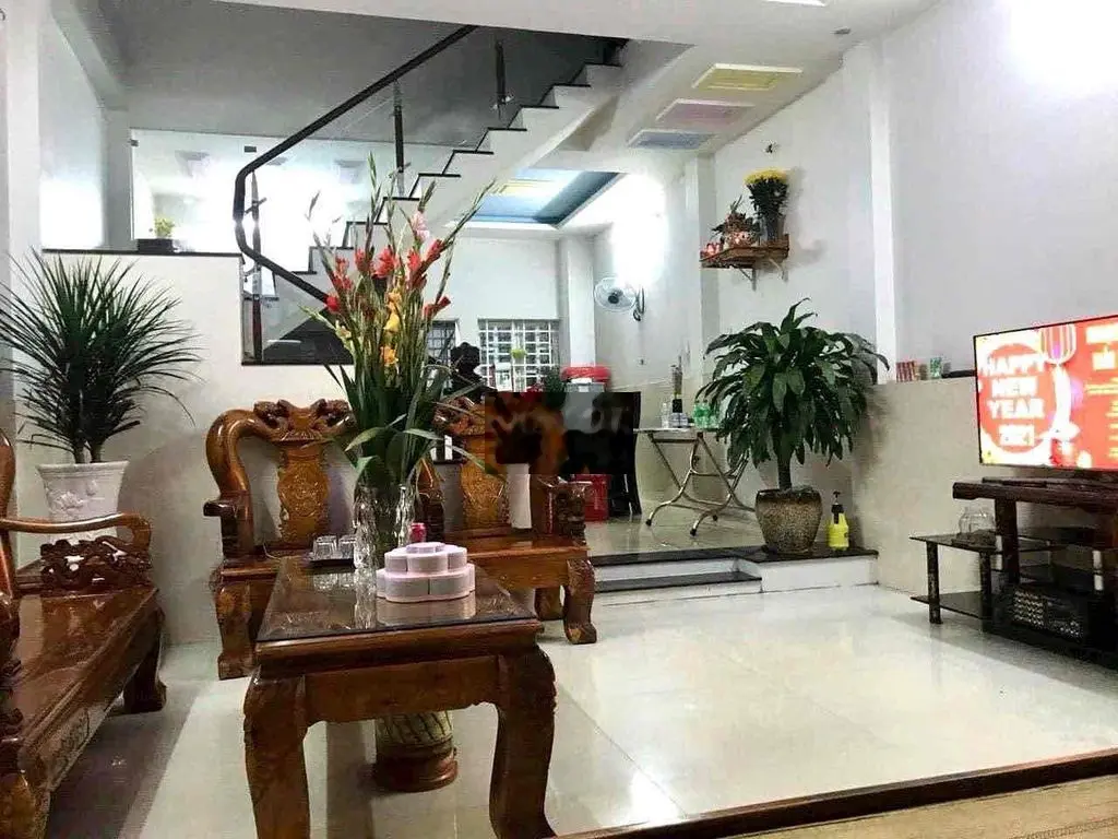 Bán gấp giảm 300tr nhà mặt tiền KDC đường Bùi Thị Xuân Tân Bình Dĩ An
