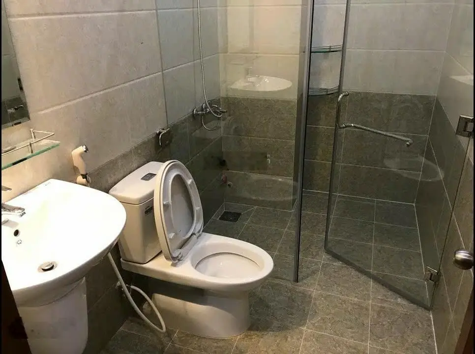 Bán gấp nhà HXH thông- Phùng Văn Cung, P.7, Phú Nhuận.Giá 2TY750/38m2. 1 trệt 2 lầu 4PN 3WC.SHR.