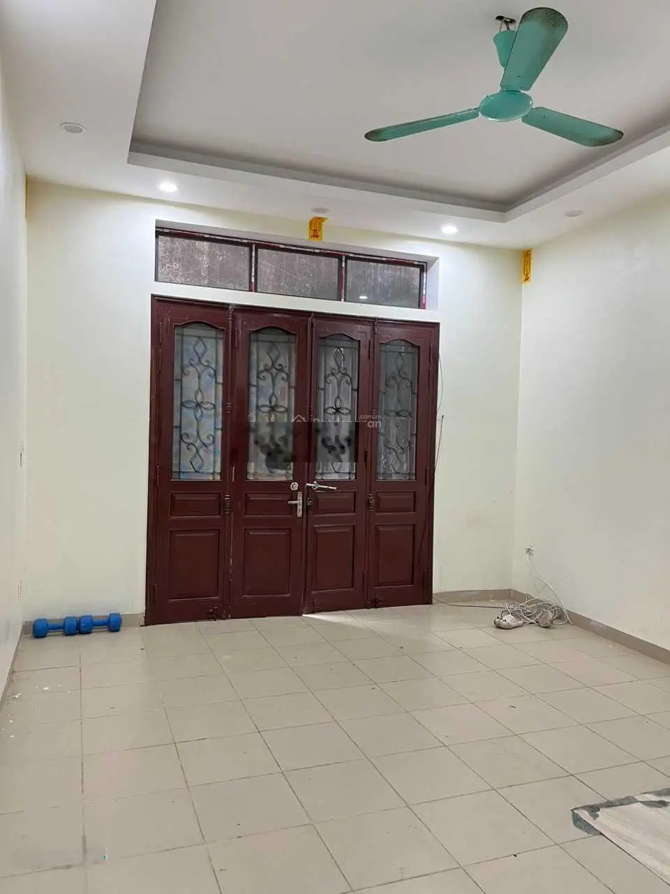Tôi cần bán gấp, nhà đẹp 50m2, 4 tầng, dân xây, ngõ 276 phố Đại Từ, gần hồ Linh Đàm