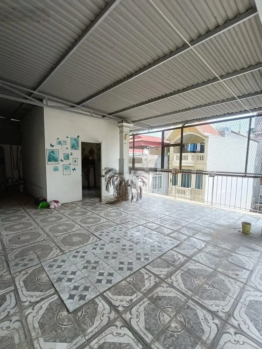 Bán nhà kinh doanh Quang Tiến- ngõ ô tô -75m2- 4 tầng-lô góc -7.66 tỷ- dân xây chắc chắn- ở luôn