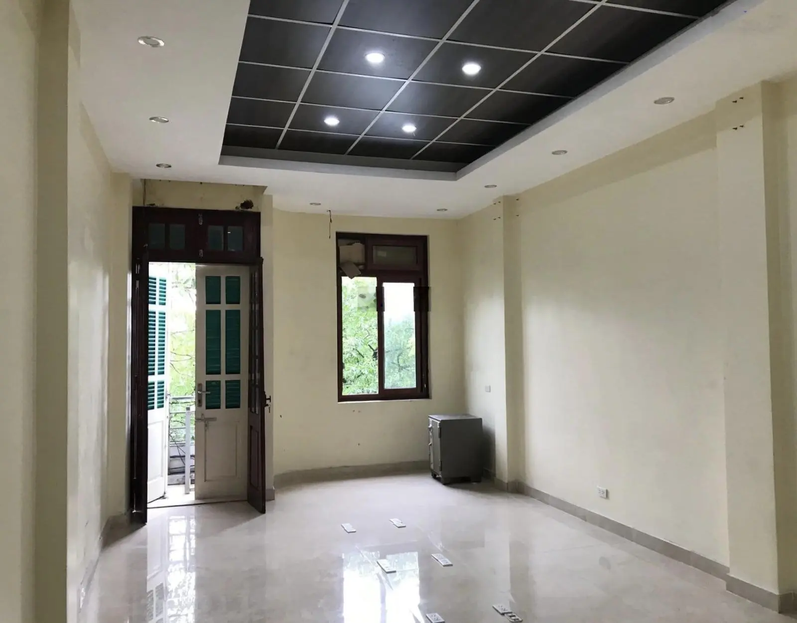 Bán nhà Tây Sơn, Đống Đa, mặt hồ kinh doanh đỉnh, gara xe 7 chỗ, xây văn phòng, CCMN