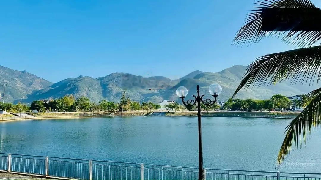 Em Lài chuyên bán đất nền Goldenbay 1 vị trí đẹp, đường 26m giá tốt nhất hiện nay LH: 0908 207 ***