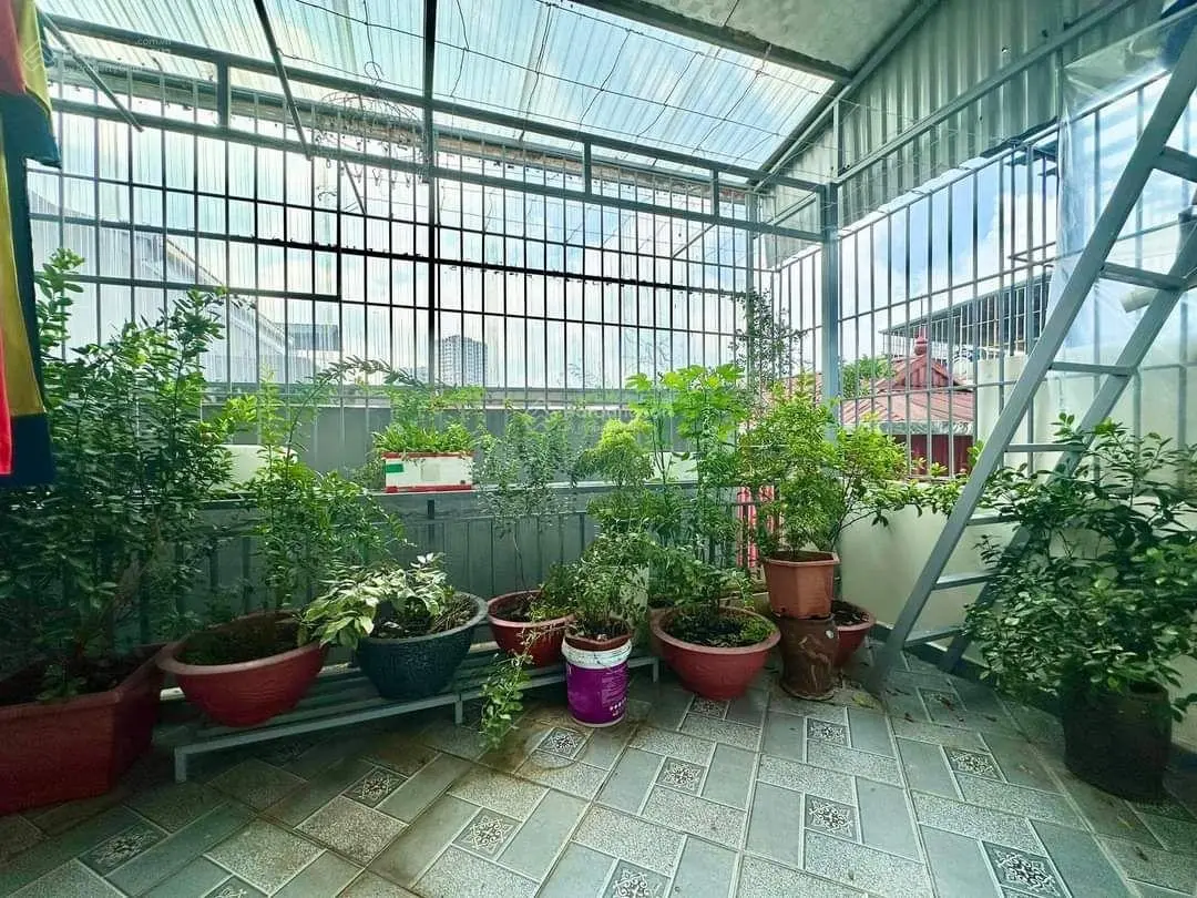 Cần tiền gấp nhà Tam Trinh Hoàng Mai giá rẻ bất ngờ 45m 5 tầng Mt 5,4 m có 7,3 tỷ ngõ ô tô