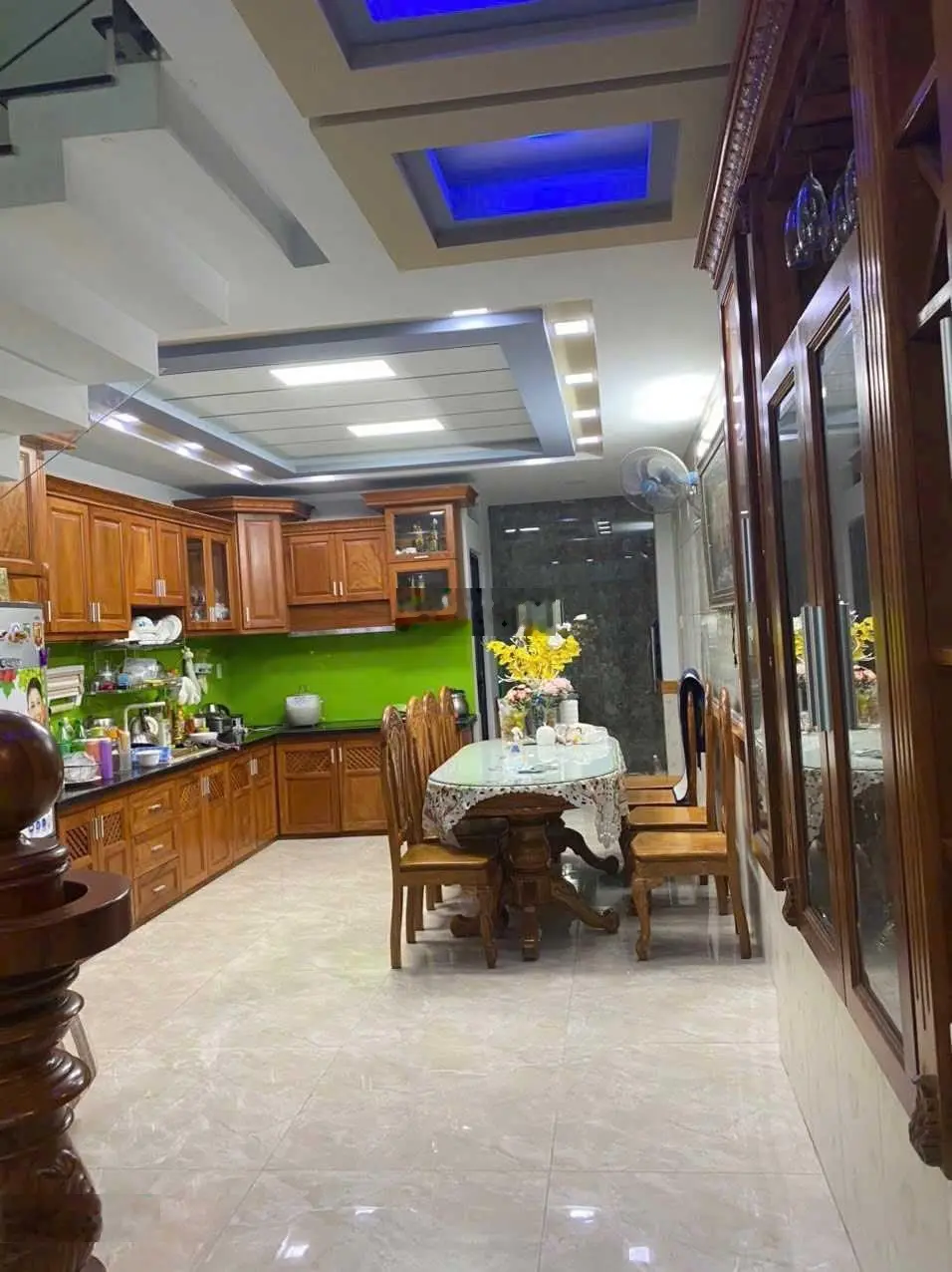 Nhà 4 lầu đường Nguyễn Du hẻm xe hơi 5m DT 4x18m gía 10.5 tỷ TL P. 7 Gò vấp