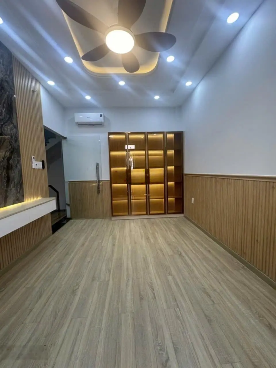 Nhà mới xây mặt tiền đường số ngay Tân Vĩnh - 45,7 m2 - 4 tầng. Chỉ 12,4 tỷ