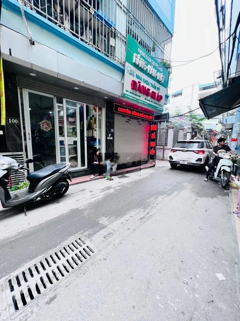 Bán nhà tại Lê Quang Đạo, Nam Từ Liêm. Diện tích 40m2, giá 8,7 tỷ