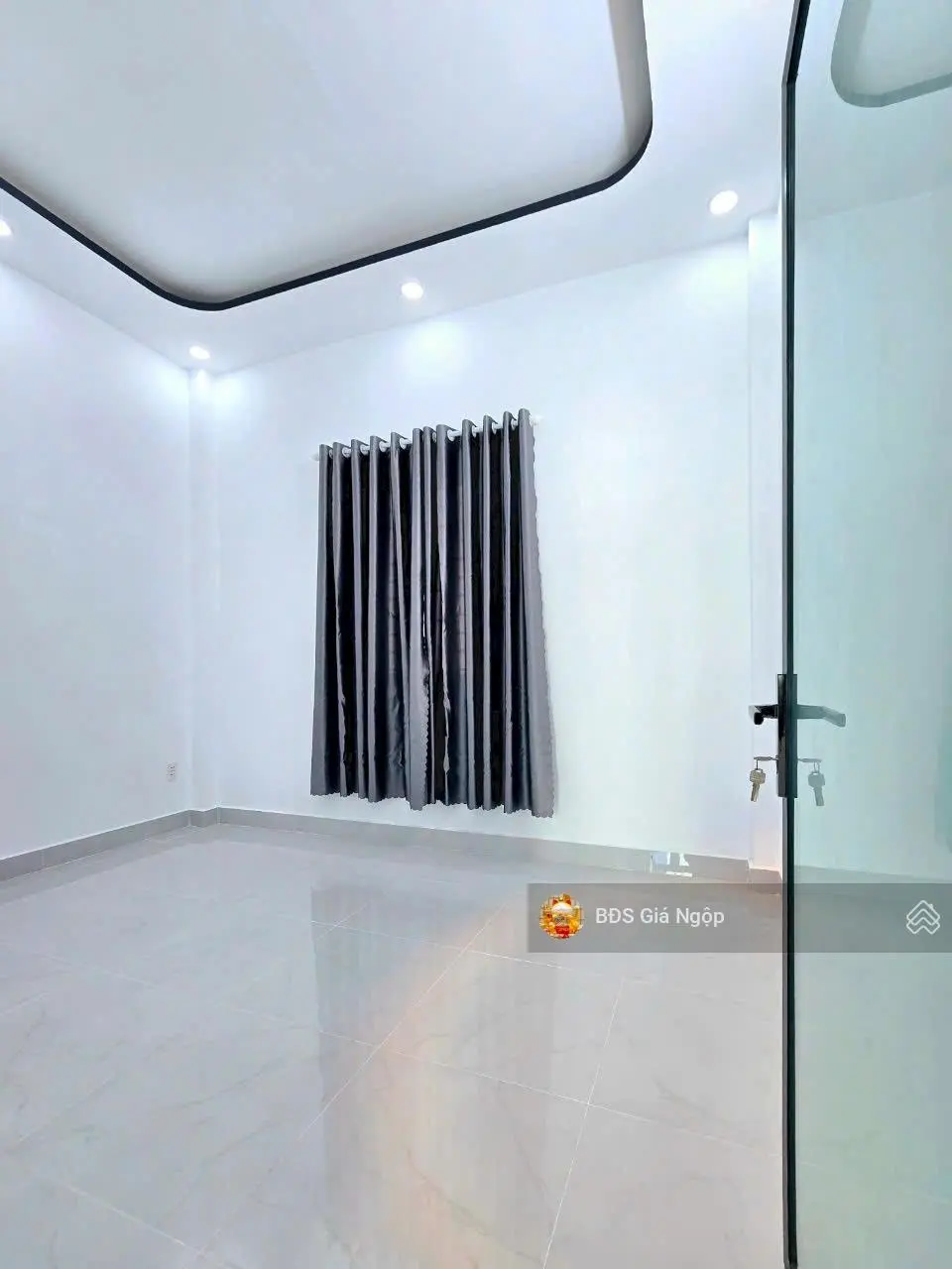 Nhà mới đẹp, ở ngay, hẻm xe tải, 1 trệt 2 lầu.Tăng Nhơn Phú B, Thủ Đức- ĐANG CHO THUÊ 6Tr/th