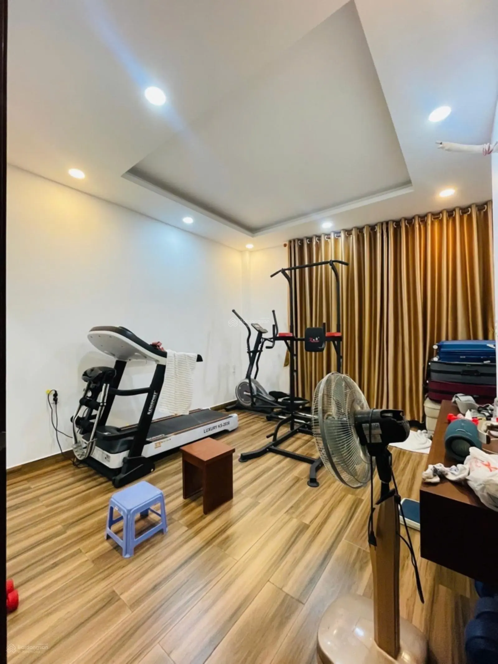 Nhà đẹp 4 tầng Nguyễn Thị Thập, sát hẻm xe hơi oto, ra gấp chỉ nhỉnh 8tỷ