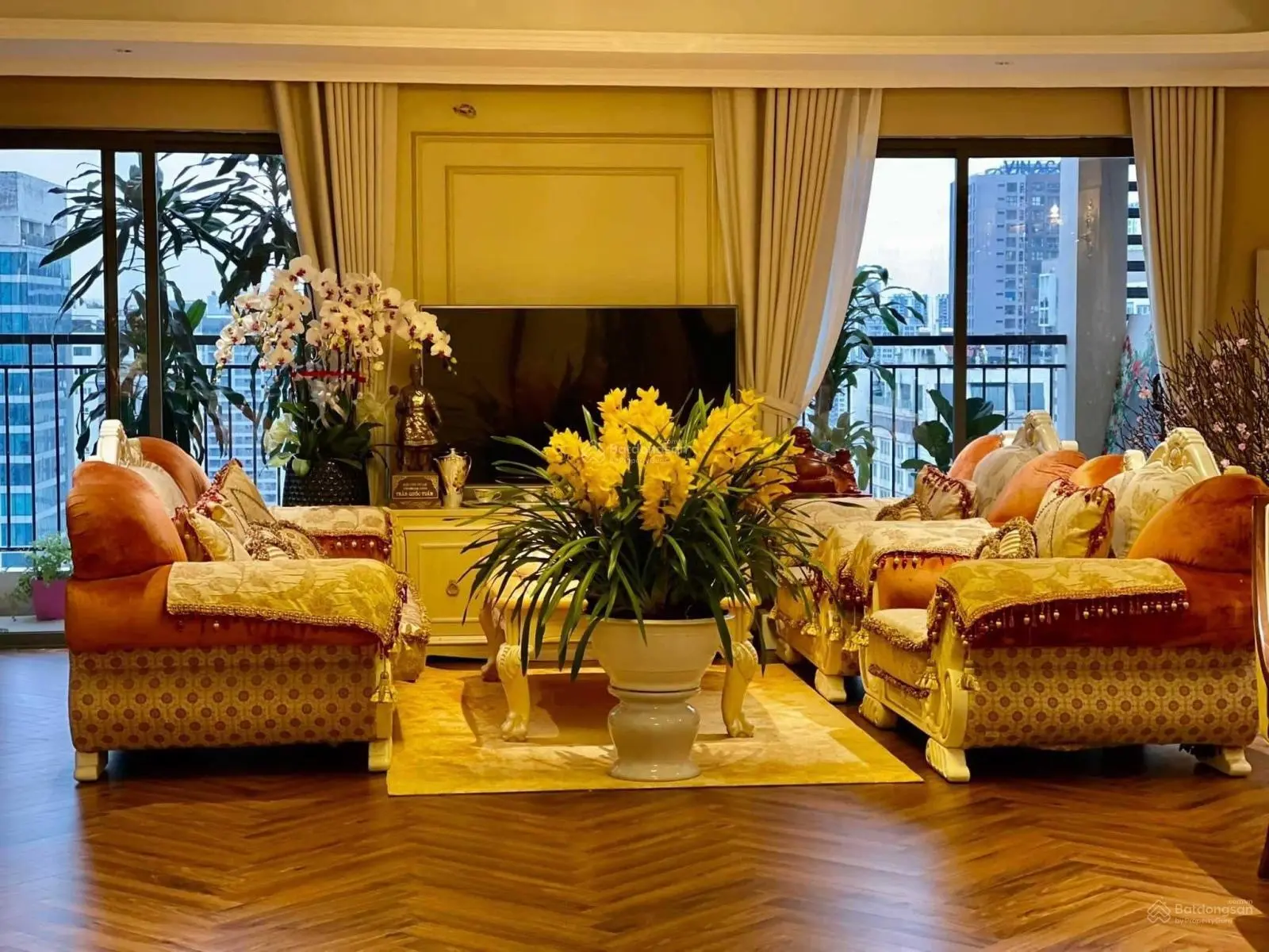Tôi cần bán gấp căn hộ Golden Palm Lê Văn Lương, 81.1m2, 2 ngủ 2 vệ sinh, ban công Đông Nam cực mát