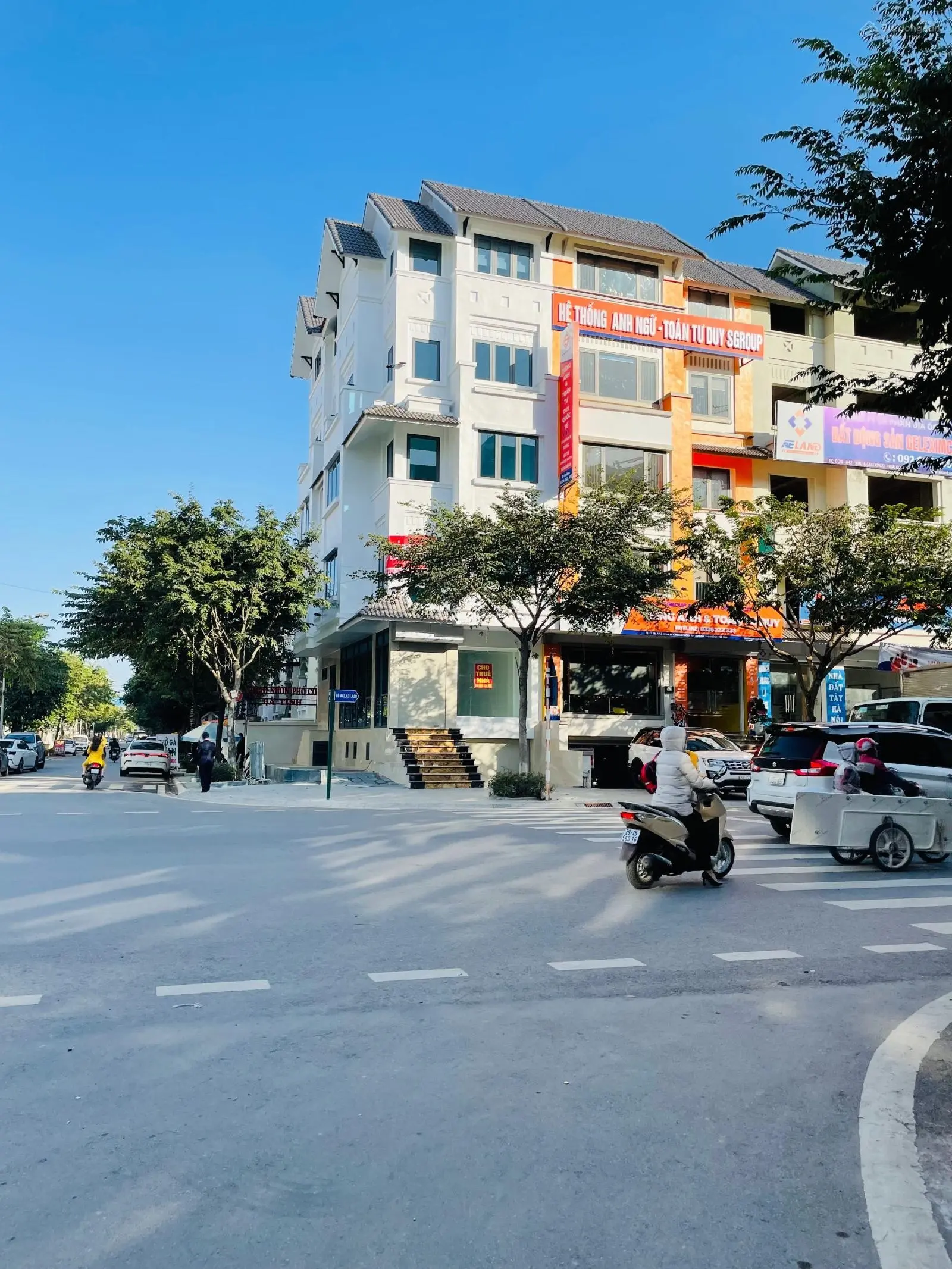 Bán biệt thự khu A Geleximco 240m2 - 12m mặt siêu kinh doanh - sầm uất ngày đêm - 52tỉ