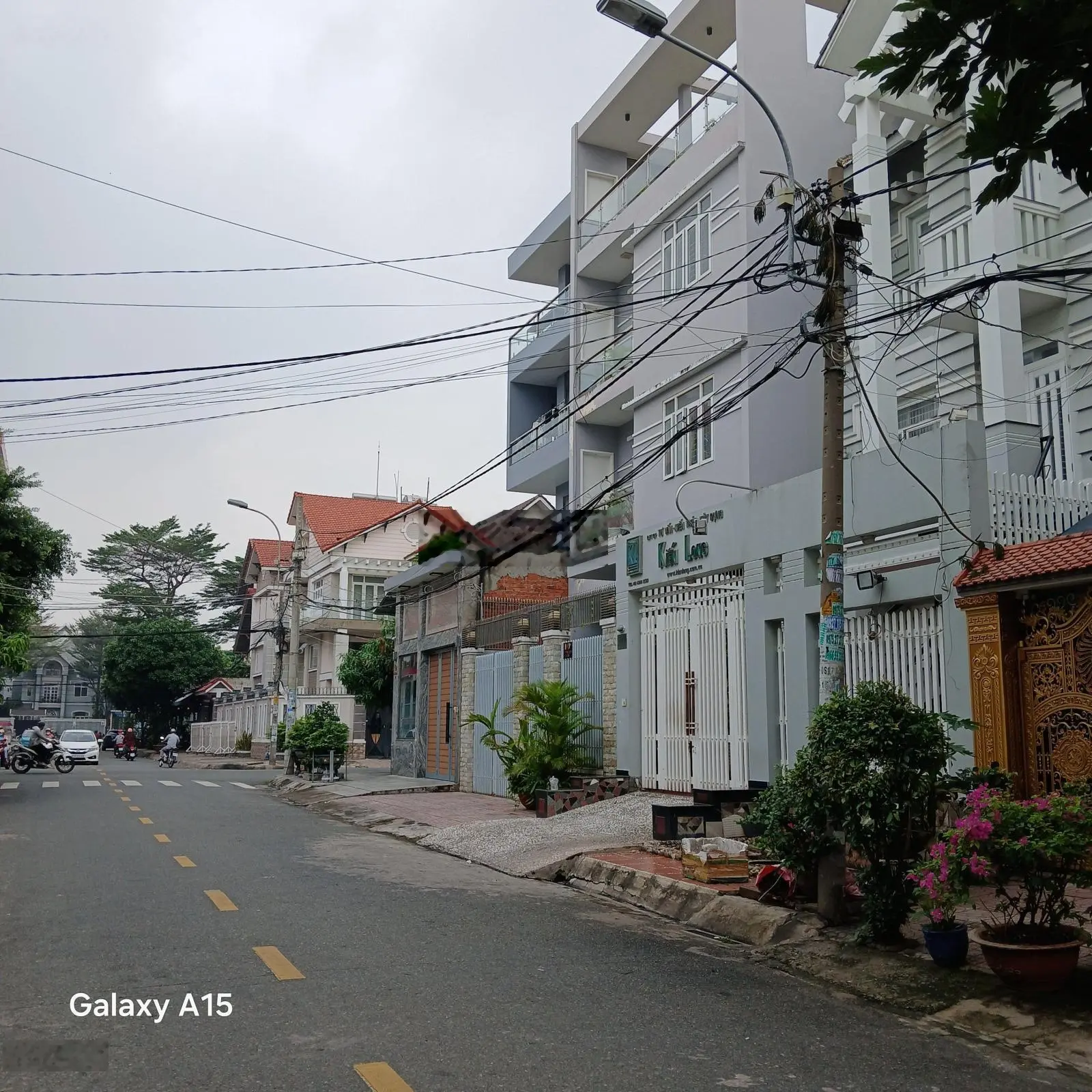 GÍA ĐẦU TƯ ! Siêu phẩm nhà MT ngay Phan Đăng Lưu, P.7, Q.Phú Nhuận-10x20 m-4 tầng -HĐT 104tr- 36 tỷ